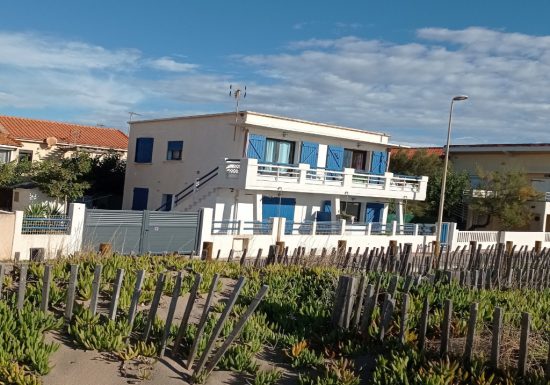 VALRAS-PLAGE APPARTEMENT LE MÉDITERRANÉE FRONT DE MER