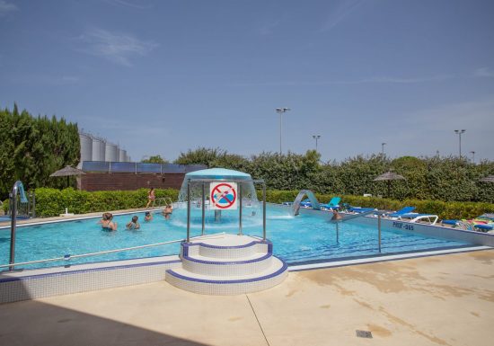 PISCINE MURIEL HERMINE