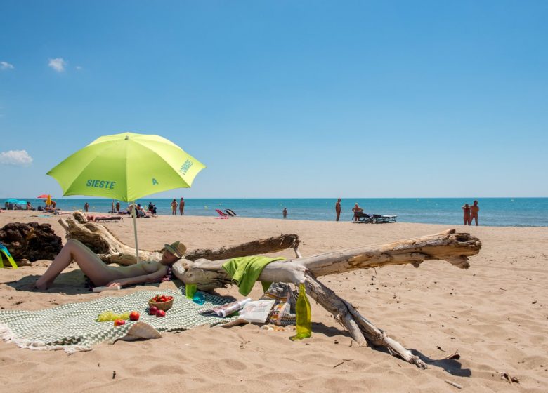 CAMPING LE SÉRIGNAN PLAGE NATURE (NATURISTE)