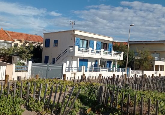 EN 1ERE LIGNE  ET ACCÈS DIRECT A LA PLAGE AU « FLOTS BLEUS » A VALRAS-PLAGE