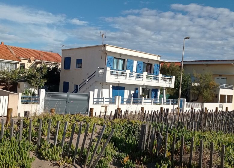 EN 1ERE LIGNE  ET ACCÈS DIRECT A LA PLAGE AU « FLOTS BLEUS » A VALRAS-PLAGE